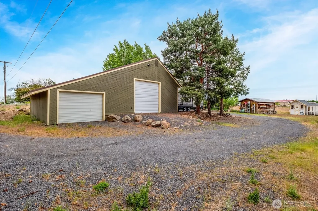 1661 17.6 NW Ephrata WA 98823