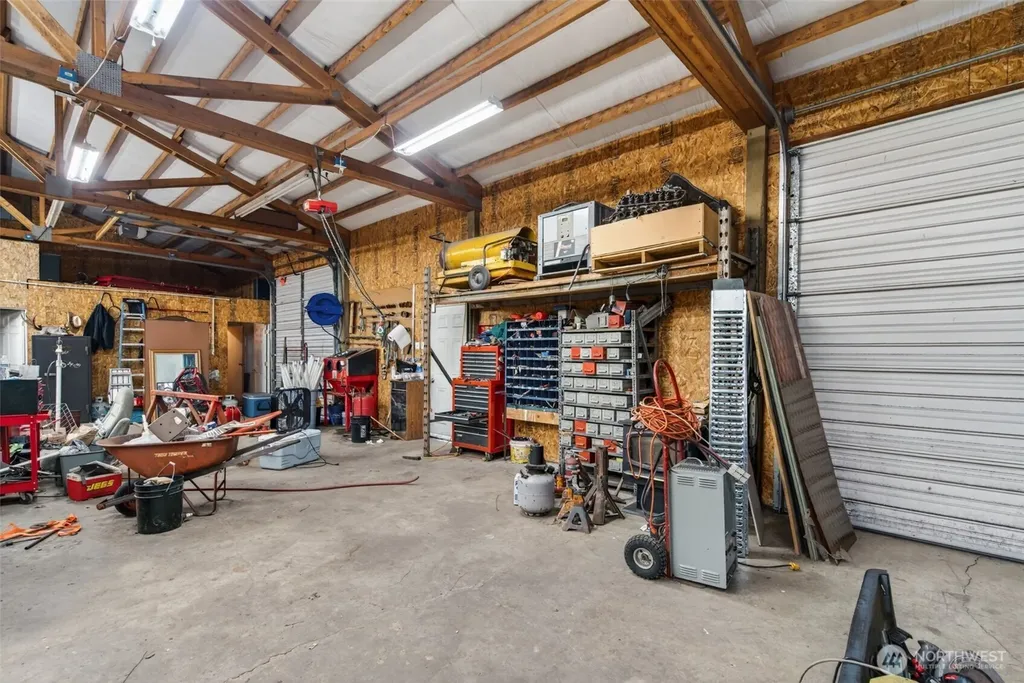 943 Fall Creek Road Longview WA 98632