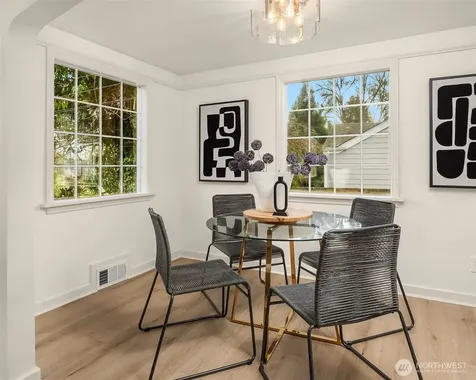 12517 22nd Avenue NE Seattle WA 98125