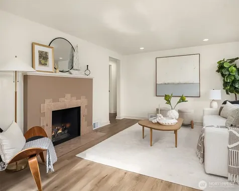 12517 22nd Avenue NE Seattle WA 98125