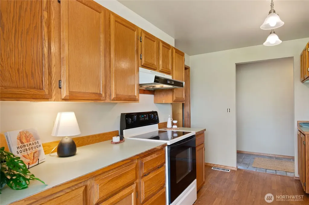 18390 E State Route 3 Allyn WA 98524