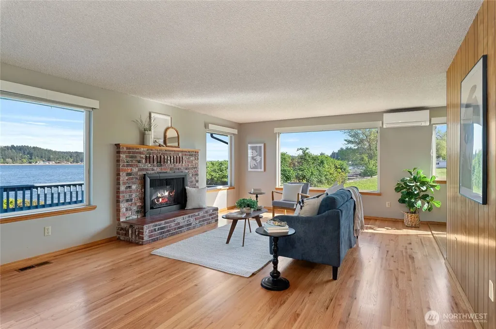 18390 E State Route 3 Allyn WA 98524