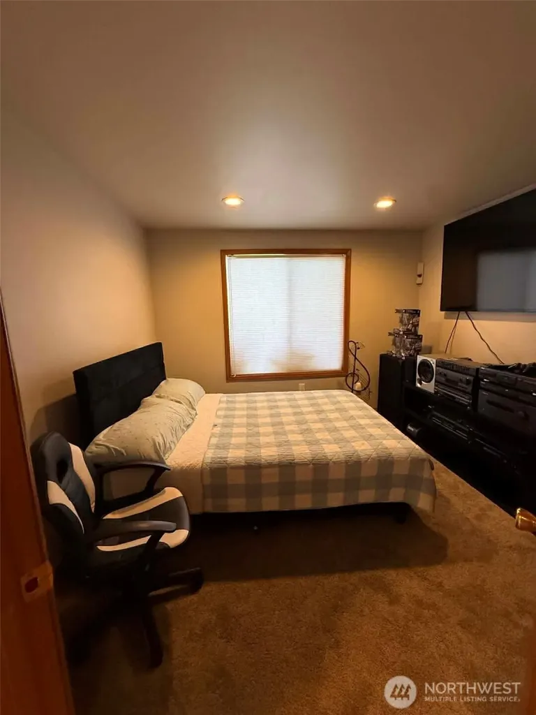 8602 164th Street Ct E Puyallup WA 98375