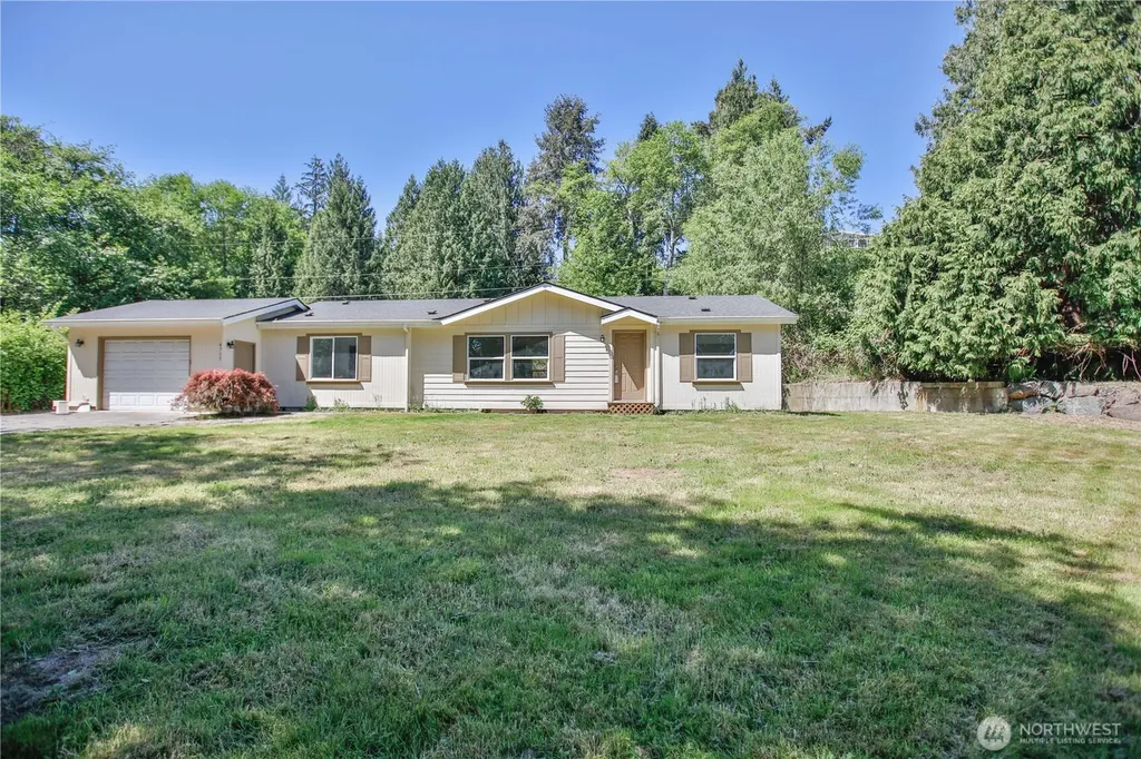 4717 Hansen Drive Clinton WA 98236