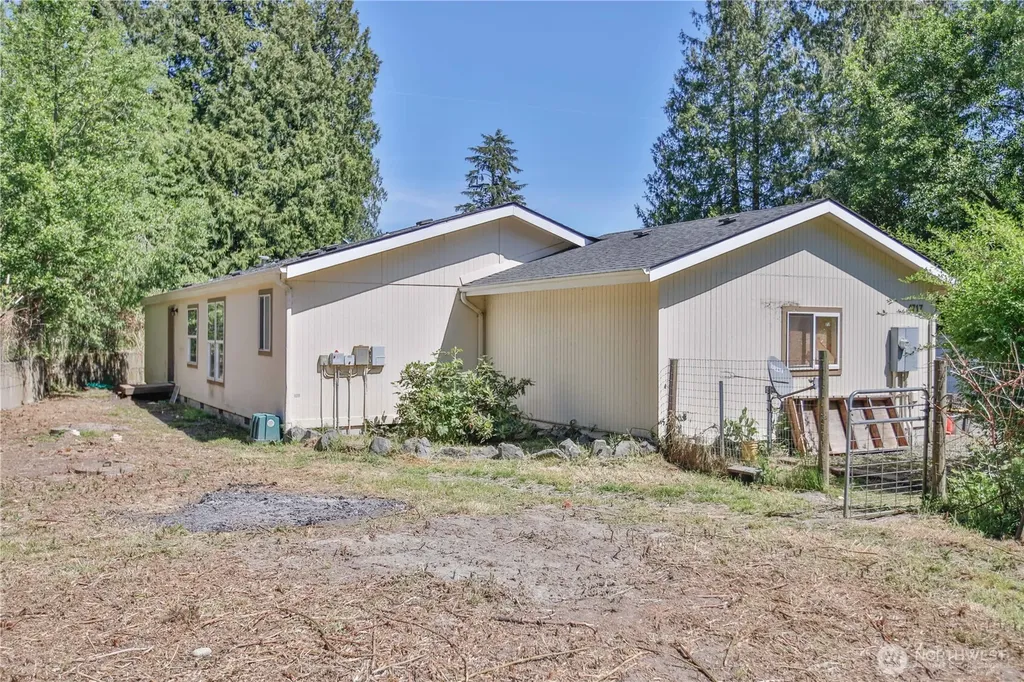 4717 Hansen Drive Clinton WA 98236