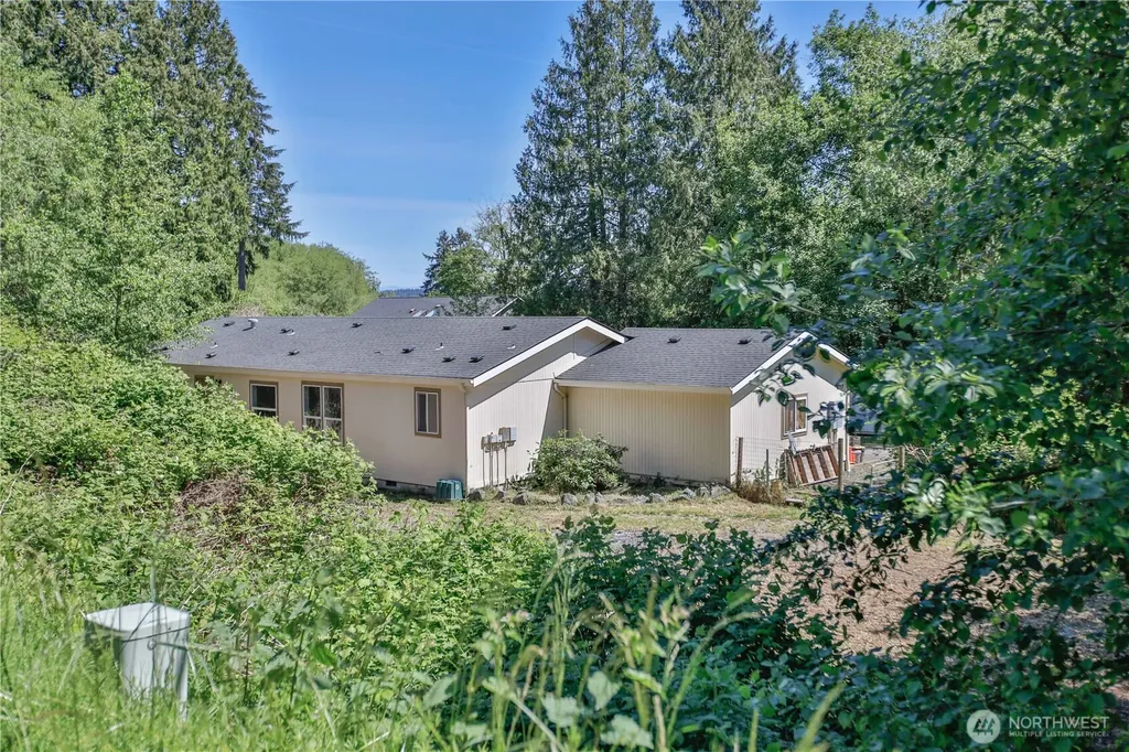 4717 Hansen Drive Clinton WA 98236