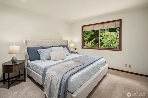 23228 SE 15th Court Sammamish WA 98075