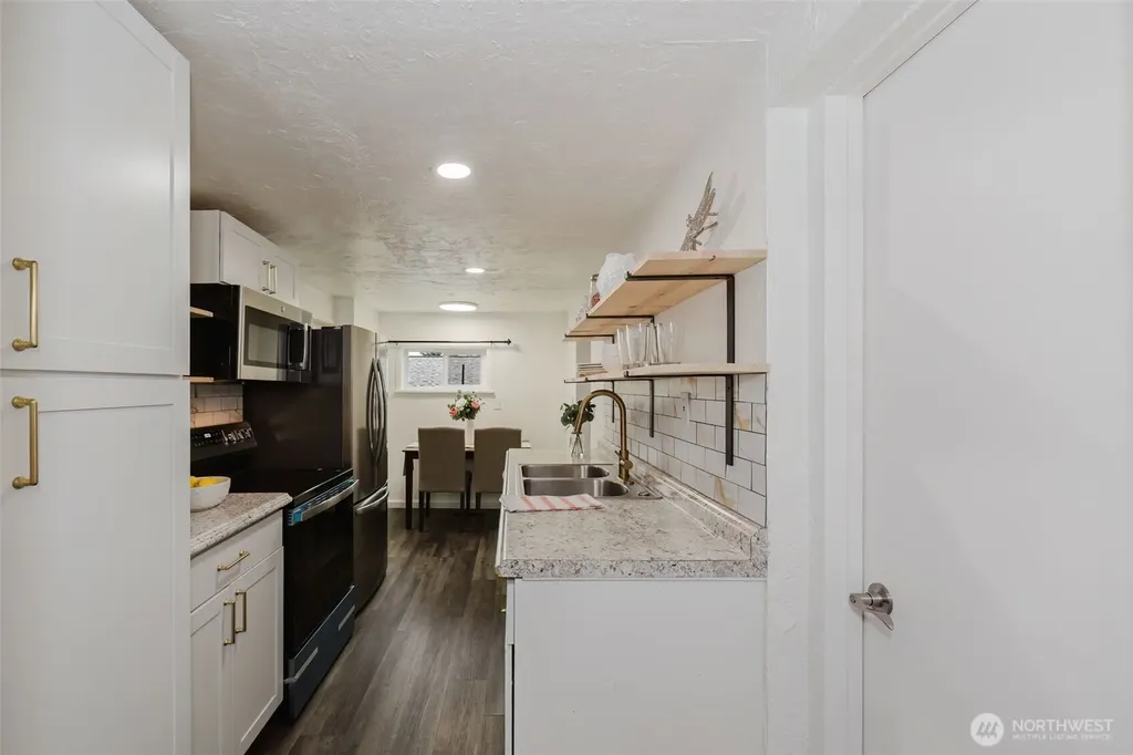 2122 15th Street Bremerton WA 98312