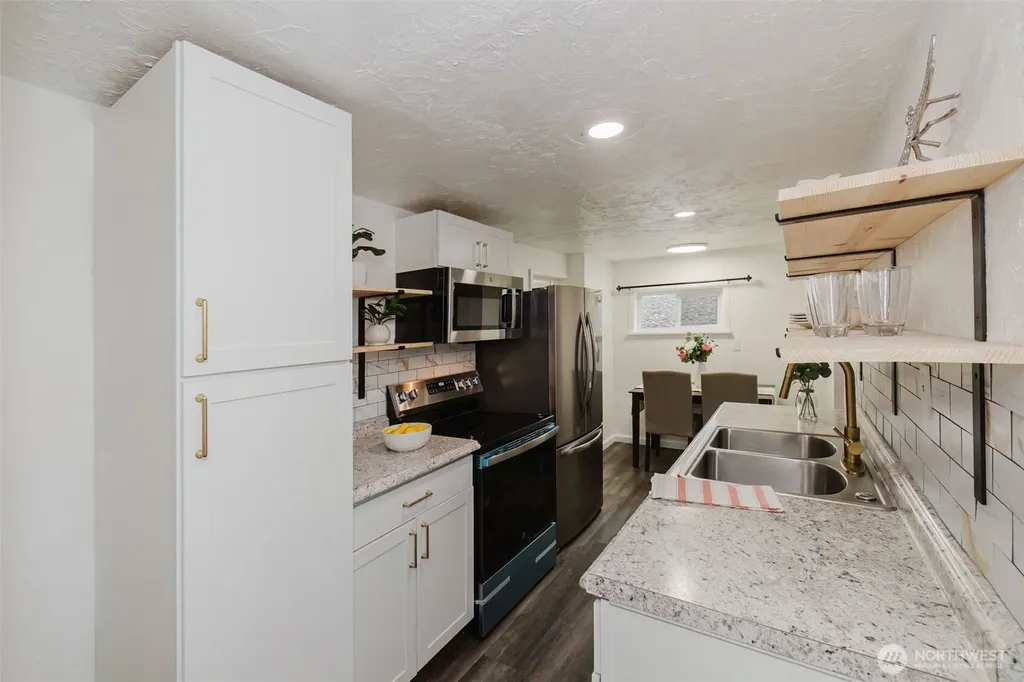 2122 15th Street Bremerton WA 98312