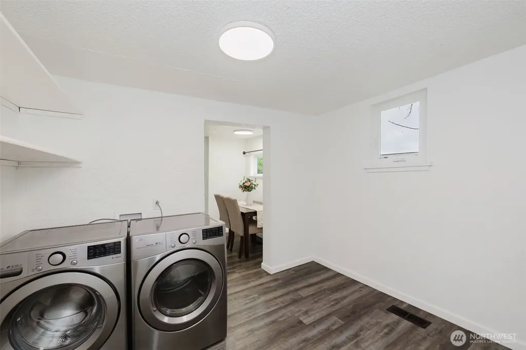 2122 15th Street Bremerton WA 98312