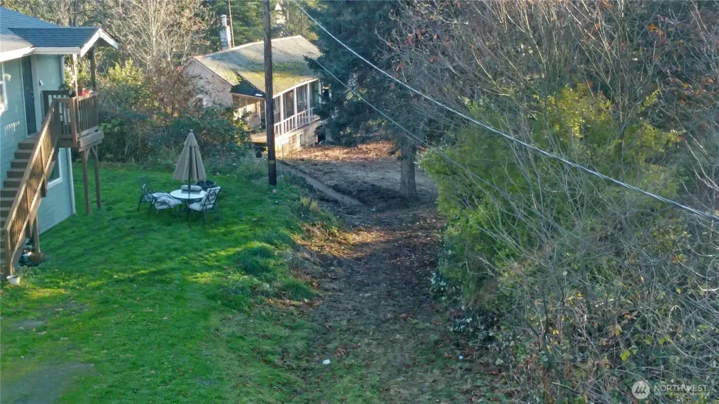 32910 5th Avenue Black Diamond WA 98010