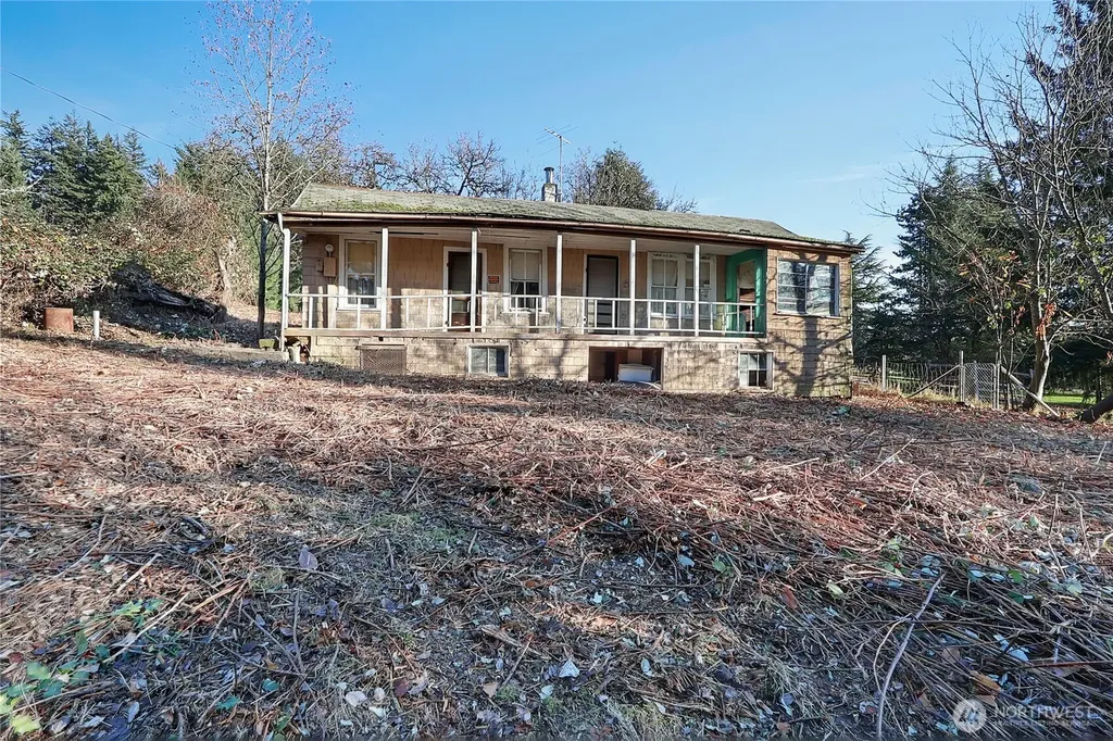 32910 5th Avenue Black Diamond WA 98010
