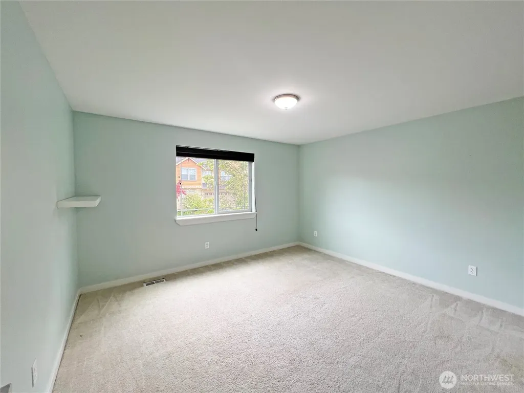 18542 97th Ave Court E Puyallup WA 98375