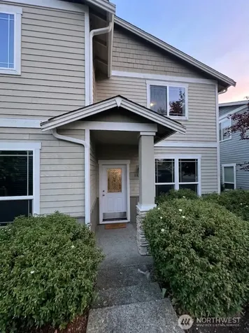 18542 97th Ave Court E Puyallup WA 98375