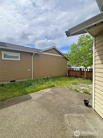 18542 97th Ave Court E Puyallup WA 98375