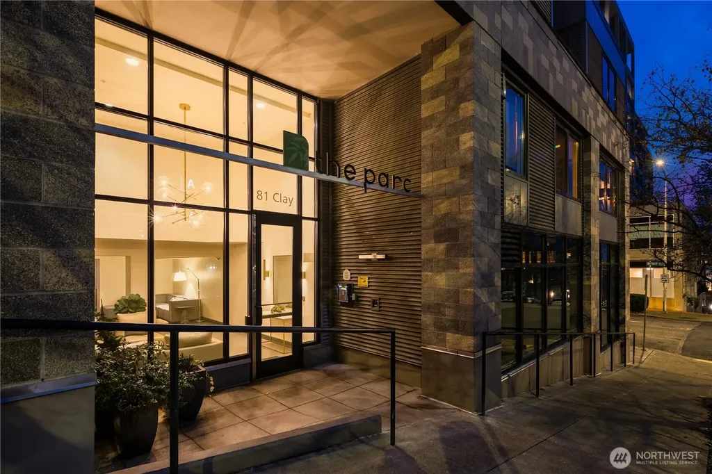 81 Clay Street Seattle WA 98121