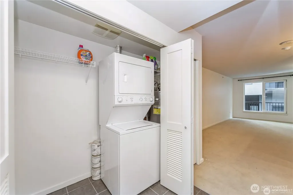 81 Clay Street Seattle WA 98121