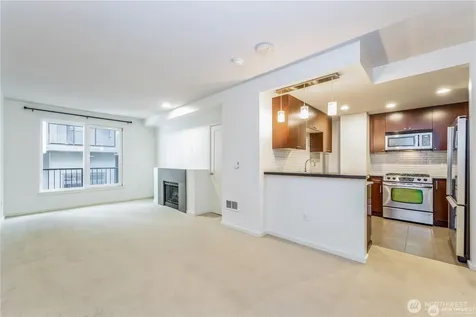 81 Clay Street Seattle WA 98121