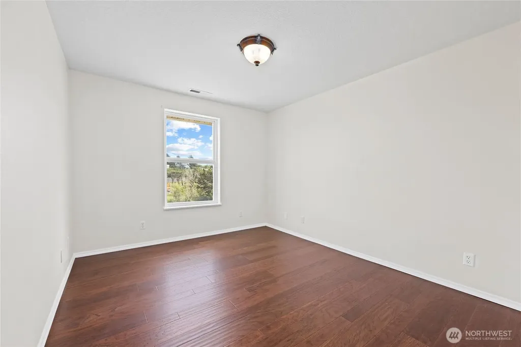 34702 G Street Ocean Park WA 98640