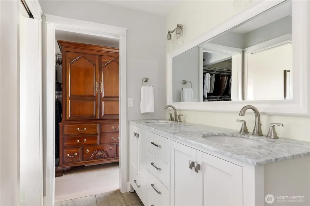 1387 Scenic Heights Road Oak Harbor WA 98277