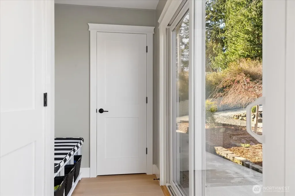 1387 Scenic Heights Road Oak Harbor WA 98277