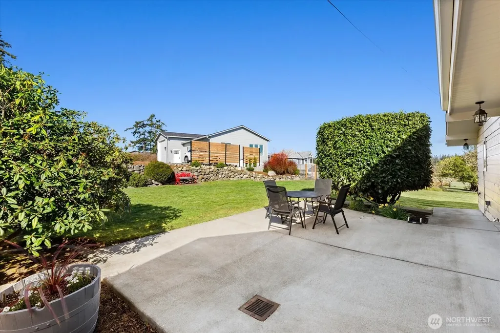 1387 Scenic Heights Road Oak Harbor WA 98277
