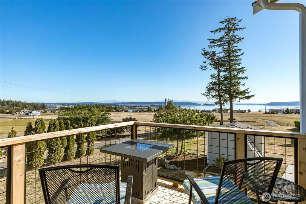 1387 Scenic Heights Road Oak Harbor WA 98277