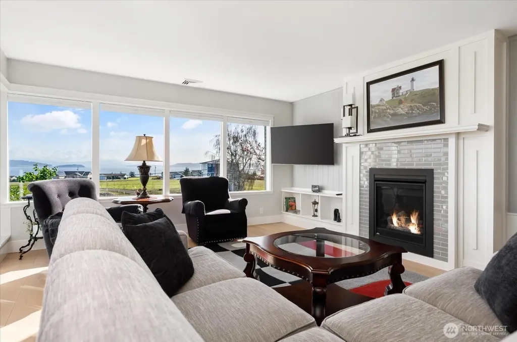 1387 Scenic Heights Road Oak Harbor WA 98277