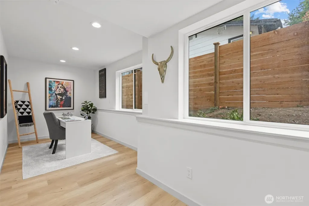 5446 40th Avenue SW Seattle WA 98136