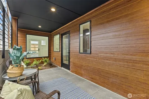5446 40th Avenue SW Seattle WA 98136