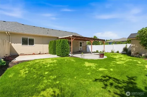 23 N 86th Avenue Yakima WA 98908