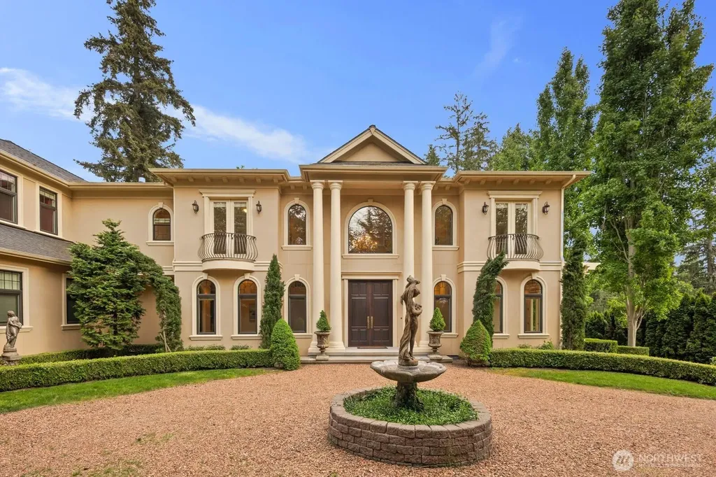 2010 222nd Avenue SE Sammamish WA 98075