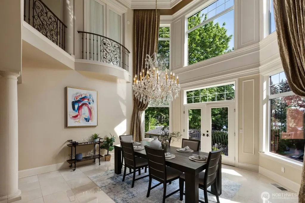 2010 222nd Avenue SE Sammamish WA 98075