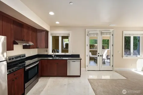 2010 222nd Avenue SE Sammamish WA 98075