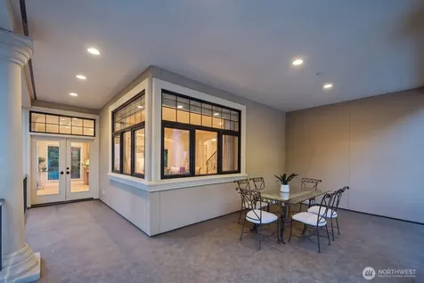 2010 222nd Avenue SE Sammamish WA 98075