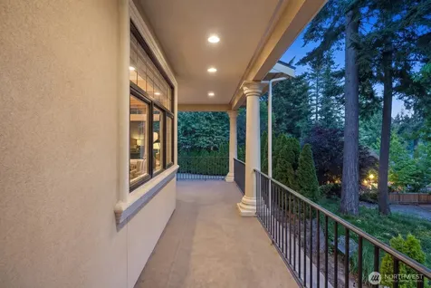 2010 222nd Avenue SE Sammamish WA 98075