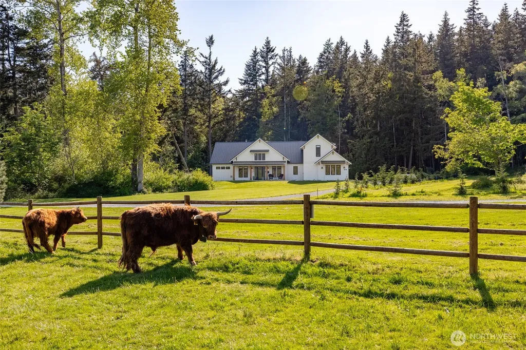 5680 Paradise Lane Anacortes WA 98221