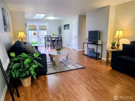 8223 47th Avenue NE Marysville WA 98270