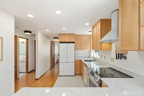 520 N 79th Street Seattle WA 98103