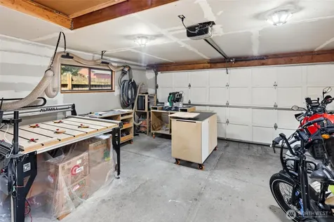 520 N 79th Street Seattle WA 98103
