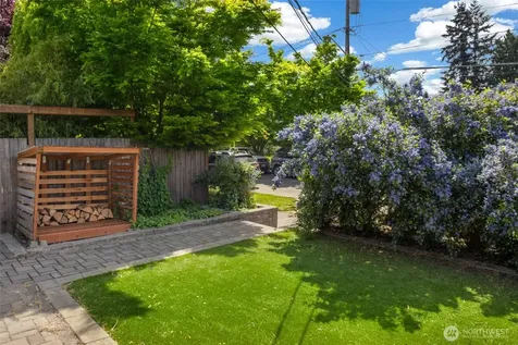 520 N 79th Street Seattle WA 98103