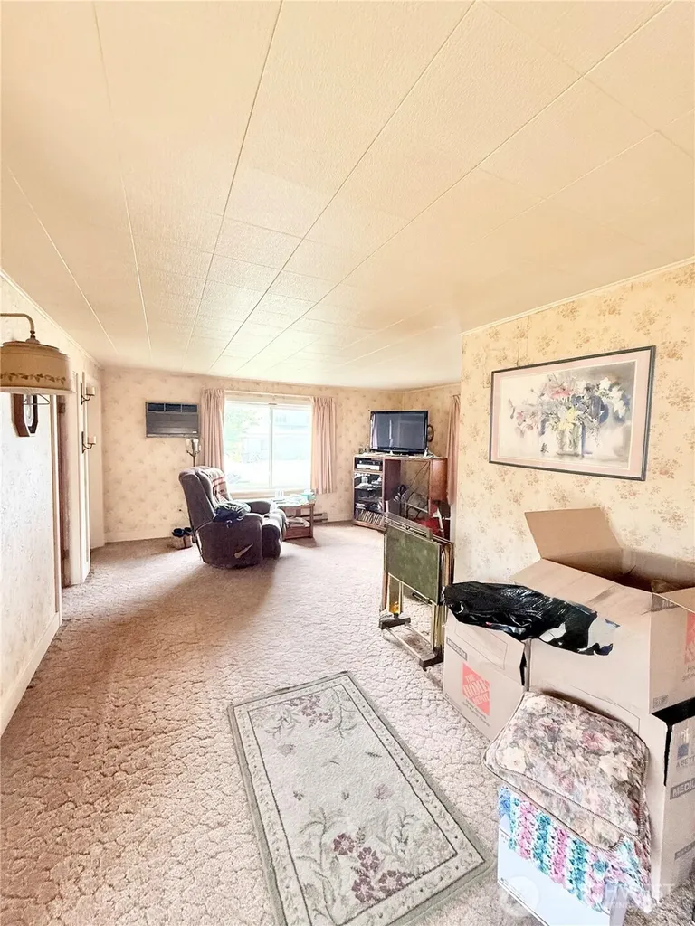 213 Bartlett Avenue E Omak WA 98841