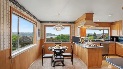 5810 NE 181st Street Kenmore WA 98028