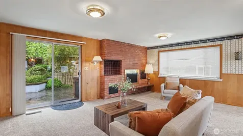 5810 NE 181st Street Kenmore WA 98028