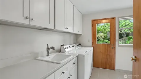 5810 NE 181st Street Kenmore WA 98028