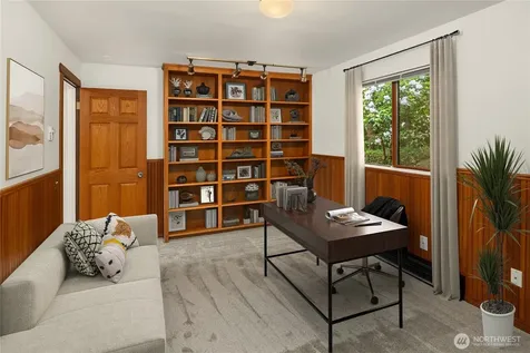 5709 80th Avenue SE Mercer Island WA 98040