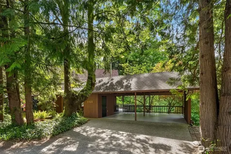 5709 80th Avenue SE Mercer Island WA 98040