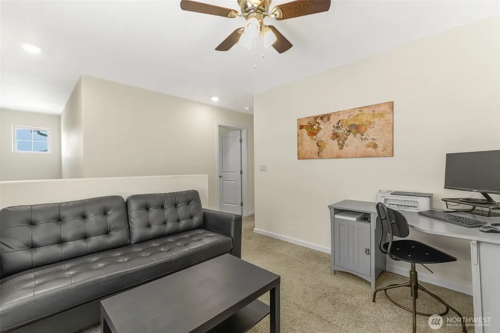 1228 W 16th Avenue La Center WA 98629