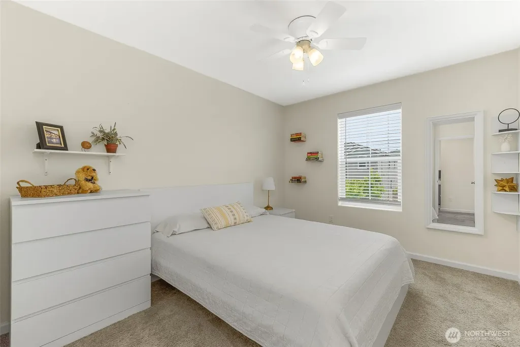 1228 W 16th Avenue La Center WA 98629
