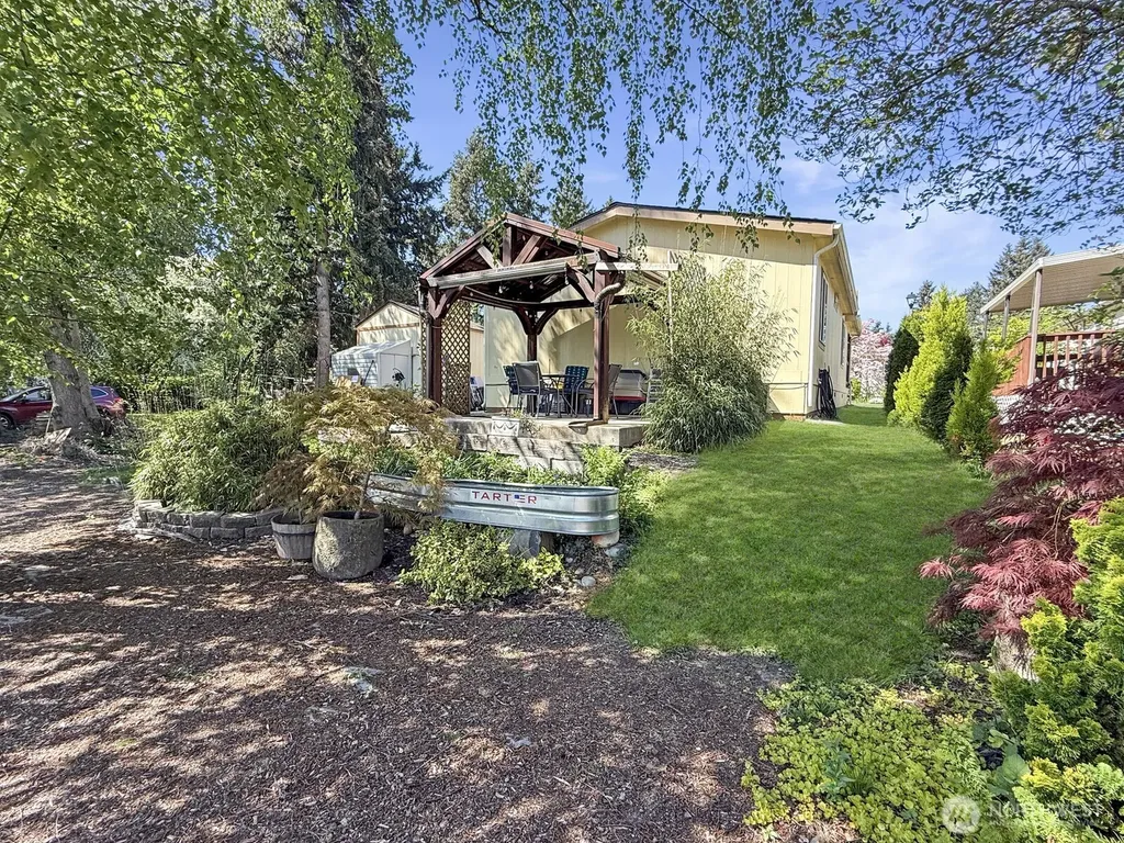 18425 NE 95th Street Redmond WA 98052
